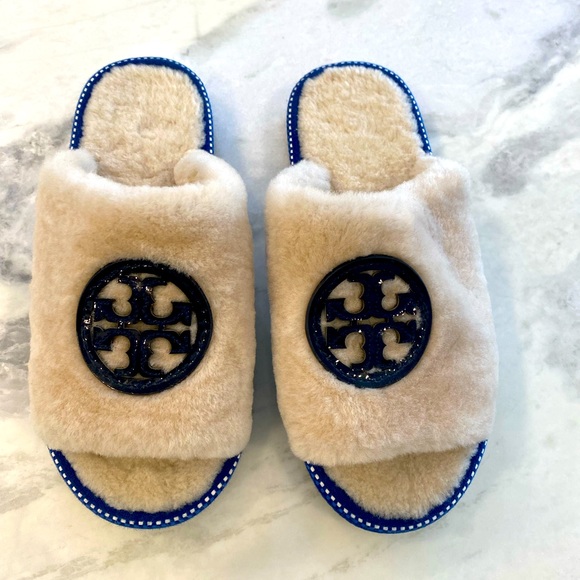 Tory Burch Shoes - Tory Burch NWOT shearling slides. 7
